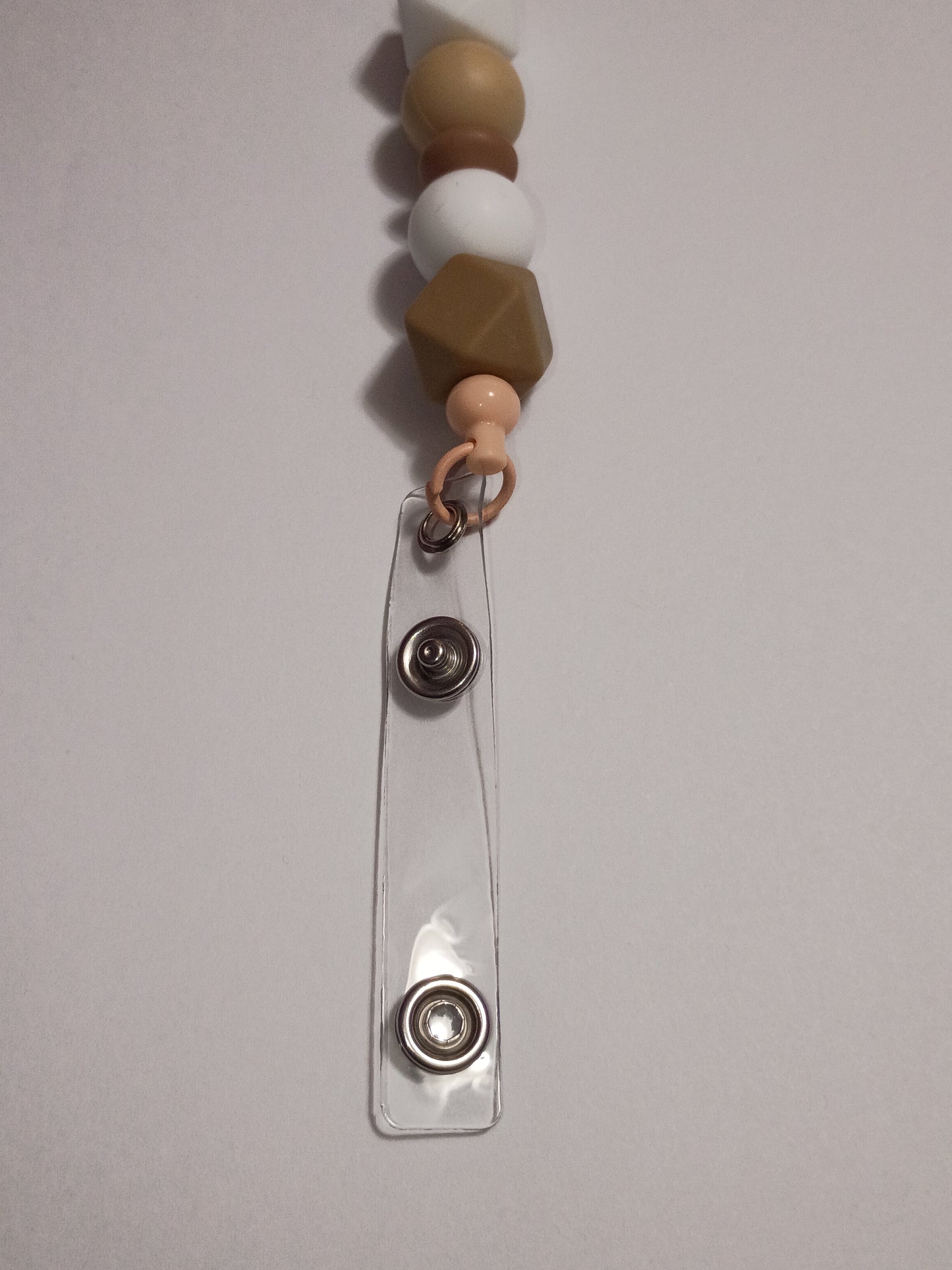 Beaded badge reel: Neutral