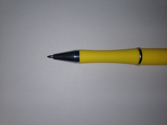 Beaded pen: Yellow Hearts